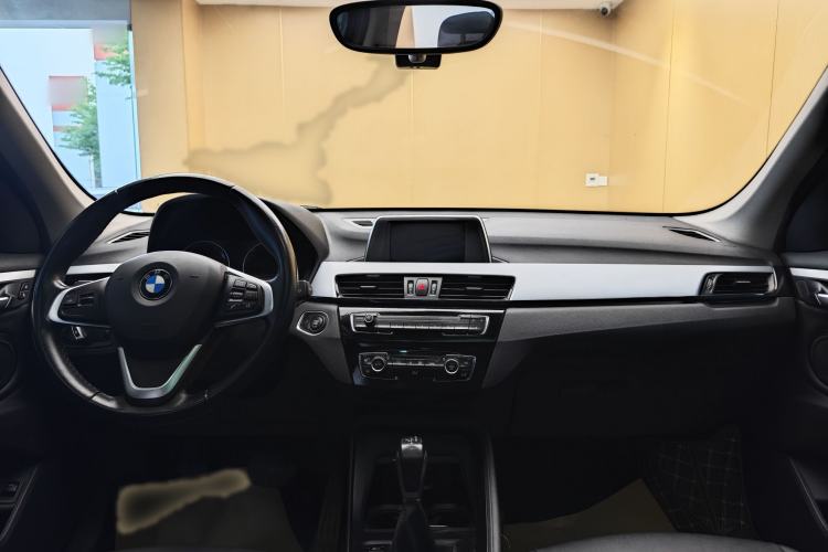 Used BMW X1 2019 sDrive20Li Leading Model Interior 10