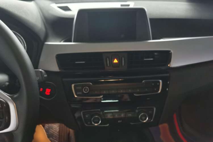 Used BMW X1 2019 sDrive18Li Fashion Model Interior 2