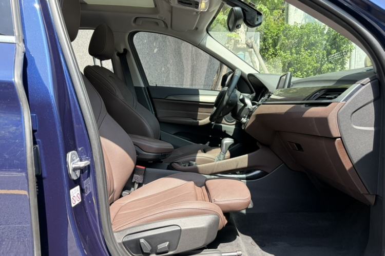 Used BMW X1 2019 sDrive18Li Premium Edition Interior 2