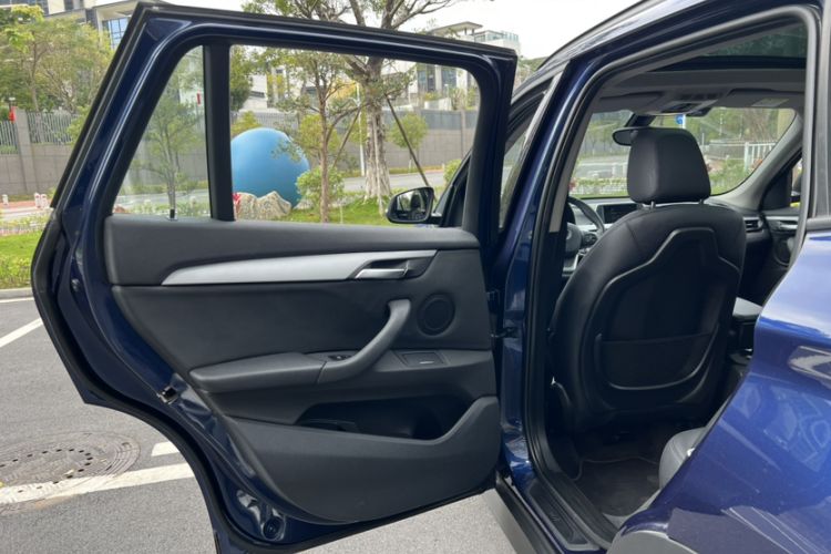 Used BMW X1 2019 sDrive18Li Fashion Model Interior 2
