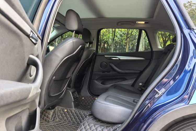 Used BMW X1 2019 sDrive18Li Fashion Model Interior 2