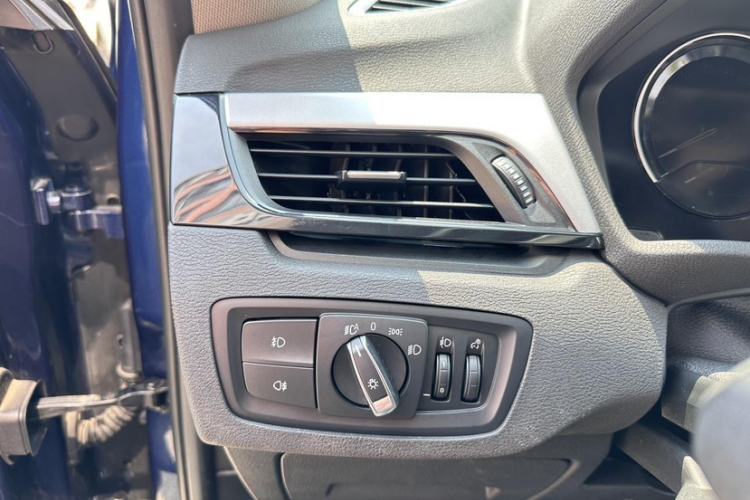 Used BMW X1 2019 sDrive18Li Fashion Model Interior 2