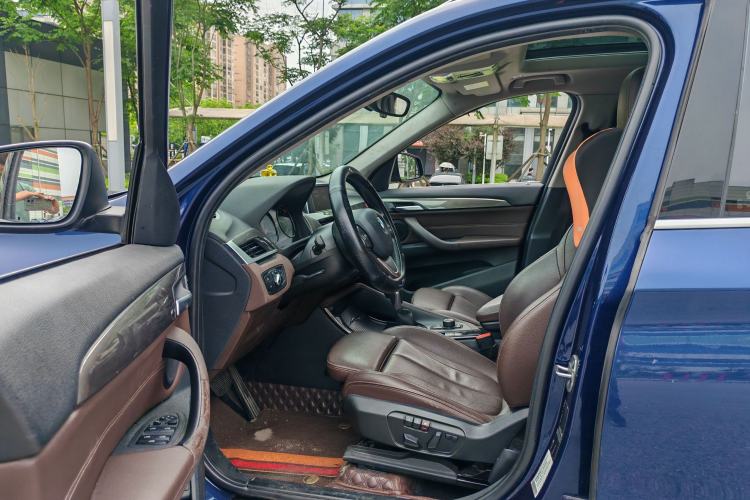 Used BMW X1 2019 sDrive18Li Premium Edition Interior 3