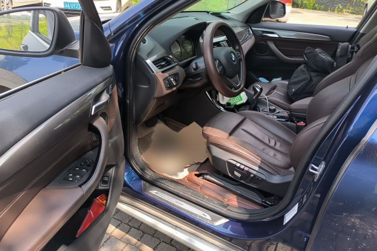Used BMW X1 2019 sDrive18Li Premium Edition Interior 3