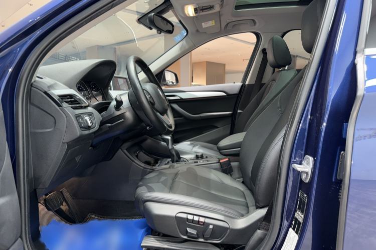 Used BMW X1 2019 sDrive20Li Leading Model Interior 3