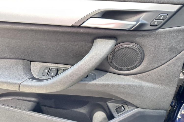 Used BMW X1 2019 sDrive18Li Fashion Model Interior 3
