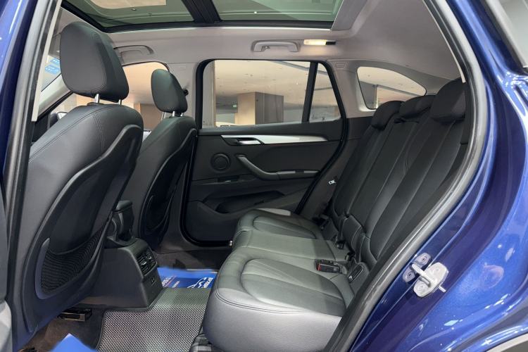 Used BMW X1 2019 sDrive20Li Leading Model Interior 4