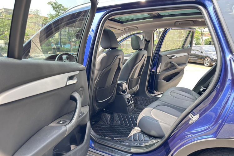 Used BMW X1 2019 sDrive18Li Fashion Model Interior 4