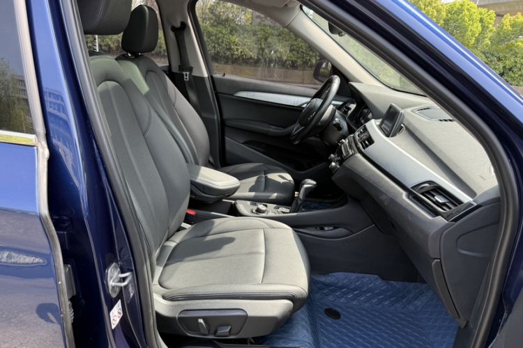 Used BMW X1 2019 sDrive18Li Fashion Model Interior 5