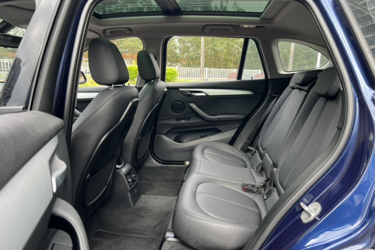 Used BMW X1 2019 sDrive18Li Fashion Model Interior 5