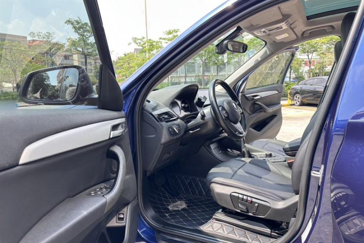 Used BMW X1 2019 sDrive18Li Fashion Model Interior 6