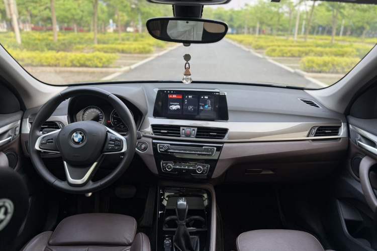Used BMW X1 2019 sDrive18Li Premium Edition Interior 6