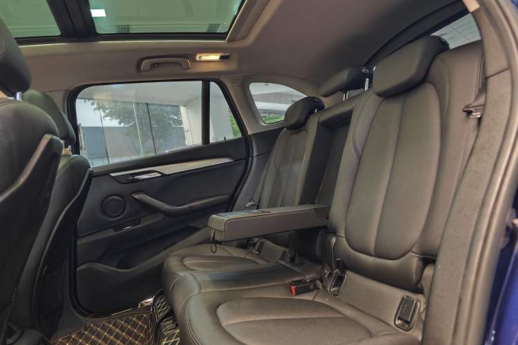 Used BMW X1 2019 sDrive20Li Leading Model Interior 8