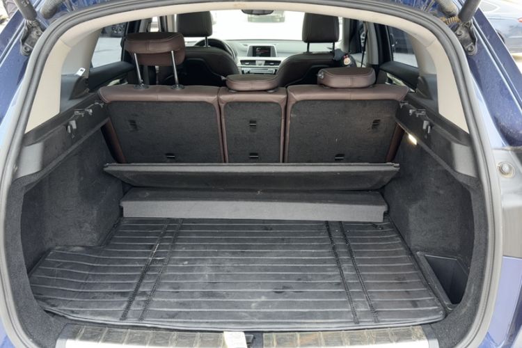 Used BMW X1 2019 sDrive18Li Premium Edition Interior 9