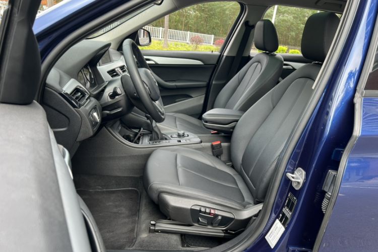 Used BMW X1 2019 sDrive18Li Fashion Model Left Front Seat