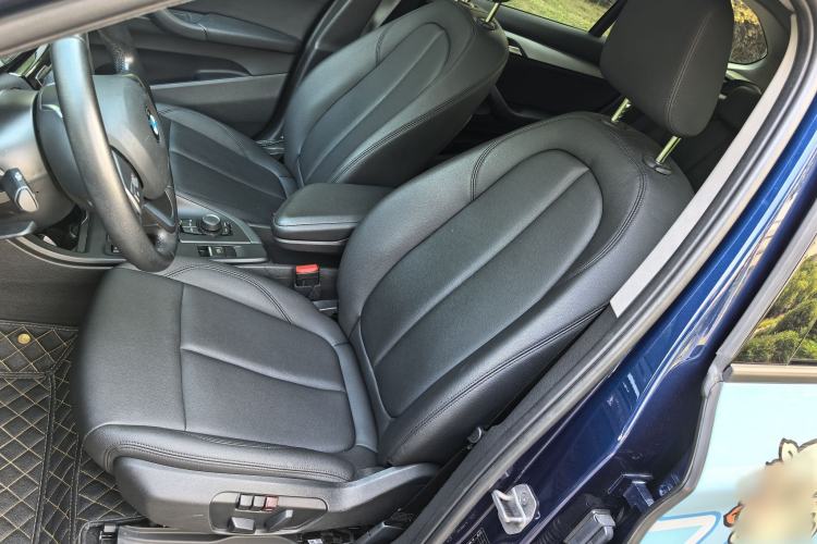 Used BMW X1 2019 sDrive18Li Fashion Model Left Front Seat