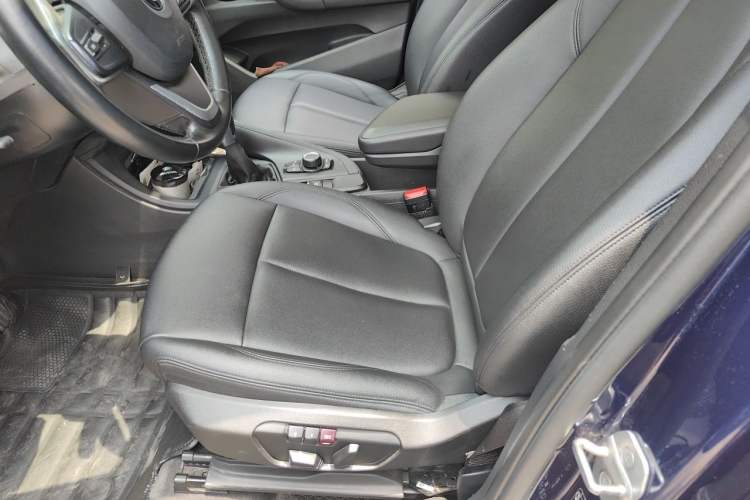 Used BMW X1 2019 sDrive18Li Fashion Model Left Front Seat