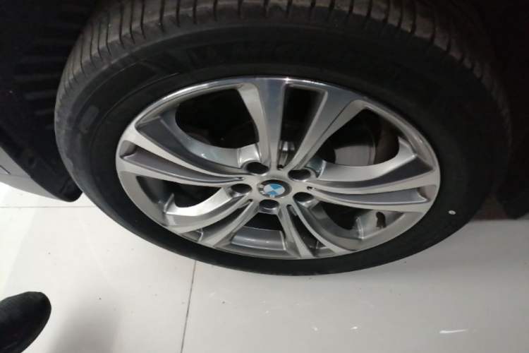 Used BMW X1 2019 xDrive20Li Luxury Edition Left Front Wheel Hub