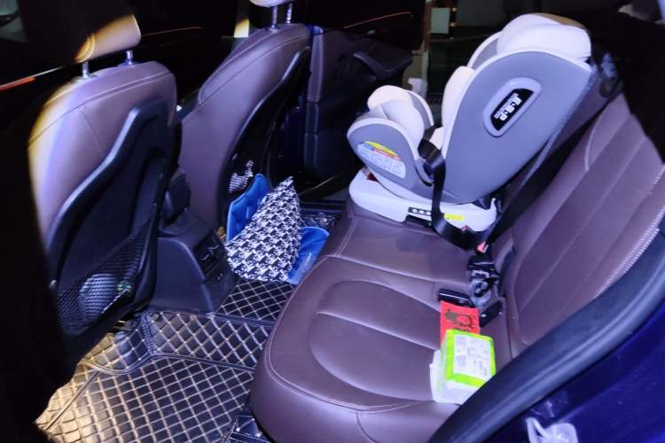 Used BMW X1 2019 sDrive18Li Premium Edition Left Rear Seat