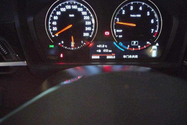 Used BMW X1 2019 xDrive20Li Luxury Model Odometer Close Up