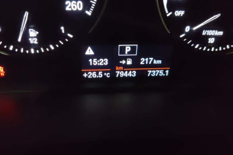 Used BMW X1 2019 sDrive18Li Fashion Model Odometer Close Up