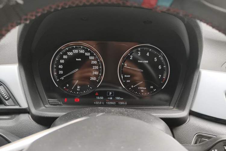 Used BMW X1 2019 sDrive20Li Leading Model Odometer Close Up