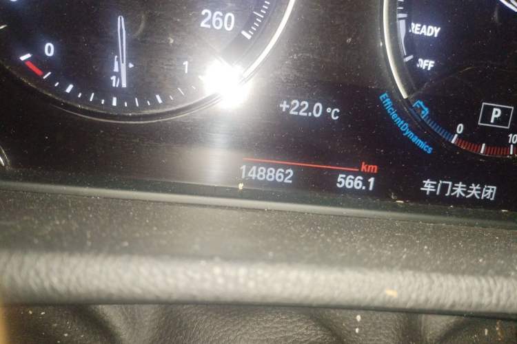 Used BMW X1 2019 xDrive20Li Luxury Model Odometer Close Up