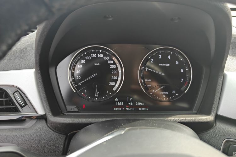 Used BMW X1 2019 sDrive18Li Fashion Model Odometer Close Up