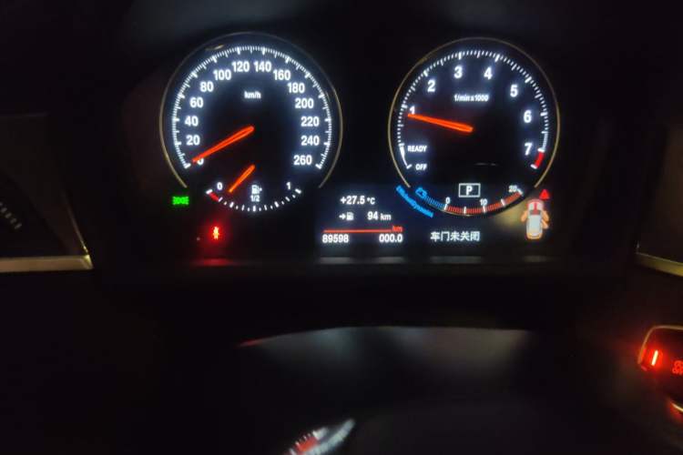 Used BMW X1 2019 xDrive20Li Luxury Model Odometer Close Up