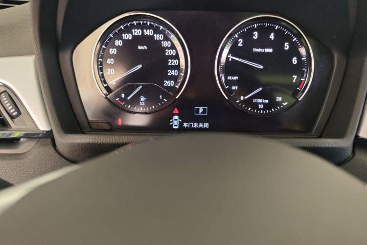 Used BMW X1 2019 sDrive20Li Leading Model Odometer Close Up