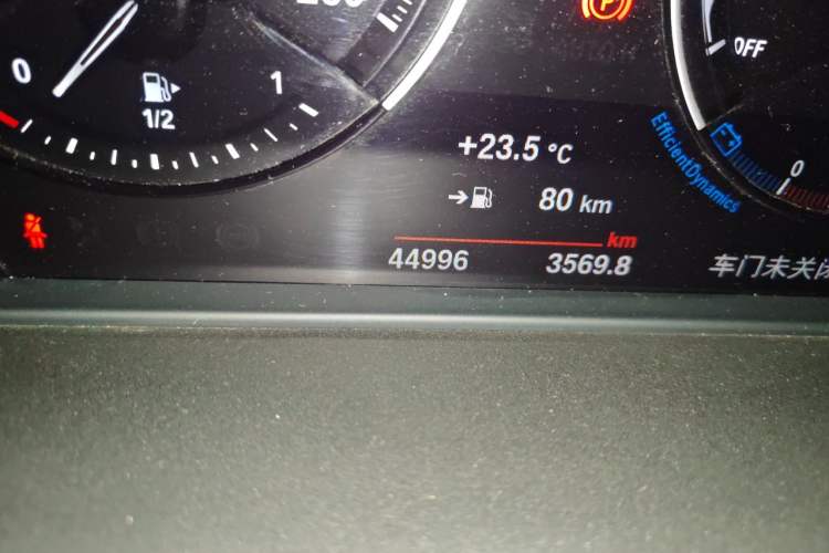 Used BMW X1 2019 xDrive20Li Luxury Model Odometer Close Up