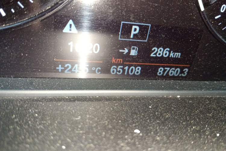 Used BMW X1 2019 sDrive20Li Leading Model Odometer Close Up