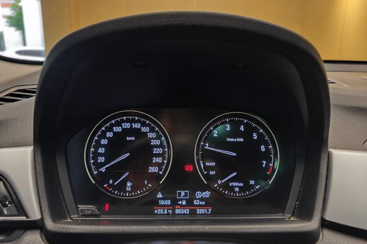 Used BMW X1 2019 sDrive20Li Leading Model Odometer Close Up
