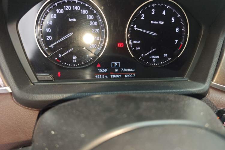 Used BMW X1 2019 sDrive18Li Premium Edition Odometer Close Up