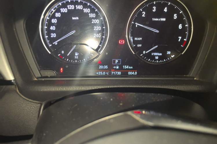 Used BMW X1 2019 sDrive18Li Fashion Model Odometer Close Up