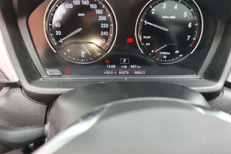 Used BMW X1 2019 sDrive20Li Leading Model Odometer Close Up