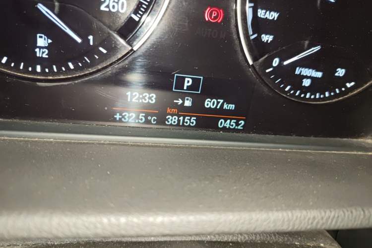 Used BMW X1 2019 sDrive18Li Premium Edition Odometer Close Up