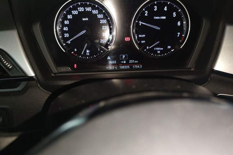 Used BMW X1 2019 sDrive18Li Fashion Model Odometer Close Up