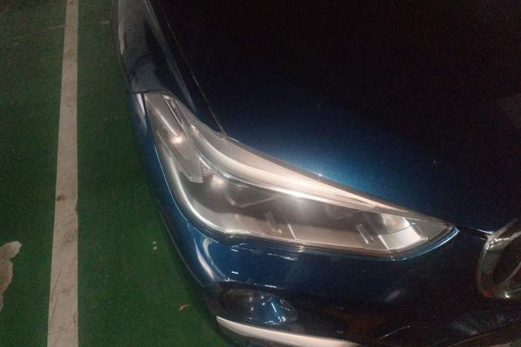 Used BMW X1 2019 xDrive20Li Luxury Model Right Front Headlight
