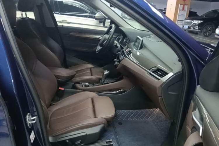 Used BMW X1 2019 sDrive18Li Premium Edition Right Front Seat