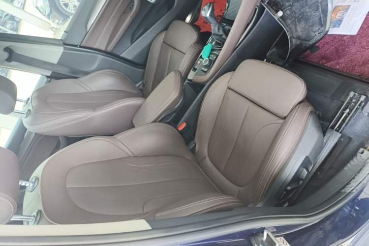 Used BMW X1 2019 sDrive18Li Premium Edition Right Front Seat