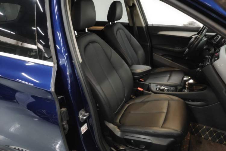 Used BMW X1 2019 sDrive20Li Leading Model Right Front Seat
