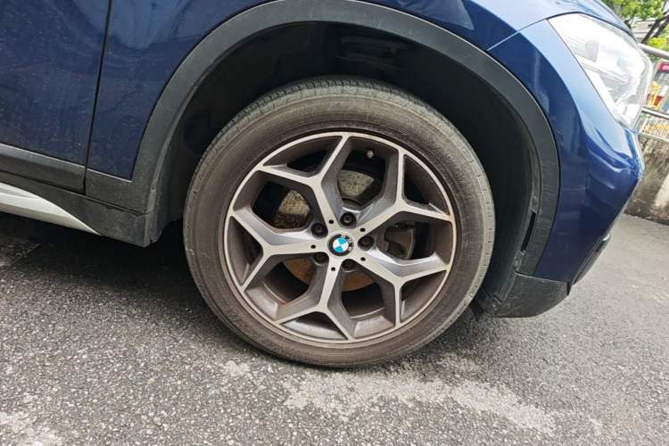Used BMW X1 2019 sDrive18Li Premium Edition Right Front Wheel Hub