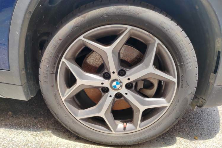 Used BMW X1 2019 xDrive20Li Luxury Model Right Front Wheel Hub