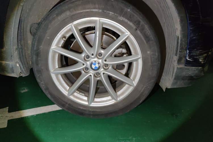 Used BMW X1 2019 sDrive18Li Fashion Model Right Front Wheel Hub