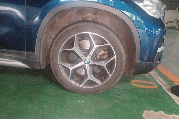 Used BMW X1 2019 xDrive20Li Luxury Model Right Front Wheel Hub