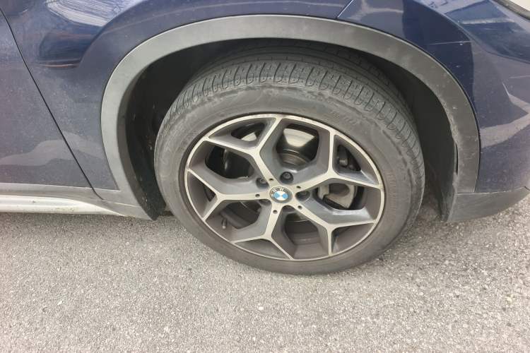 Used BMW X1 2019 xDrive20Li Luxury Model Right Front Wheel Hub