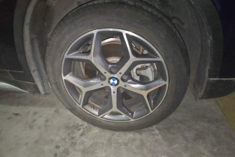 Used BMW X1 2019 xDrive20Li Luxury Model Right Front Wheel Hub