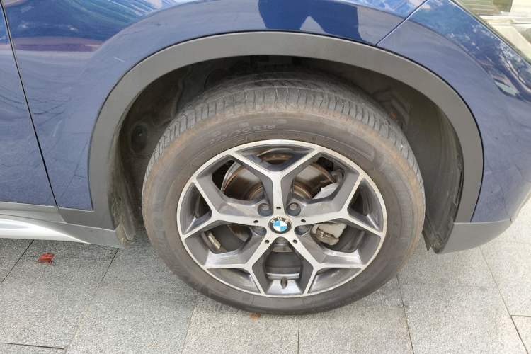 Used BMW X1 2019 sDrive18Li Premium Edition Right Front Wheel Hub