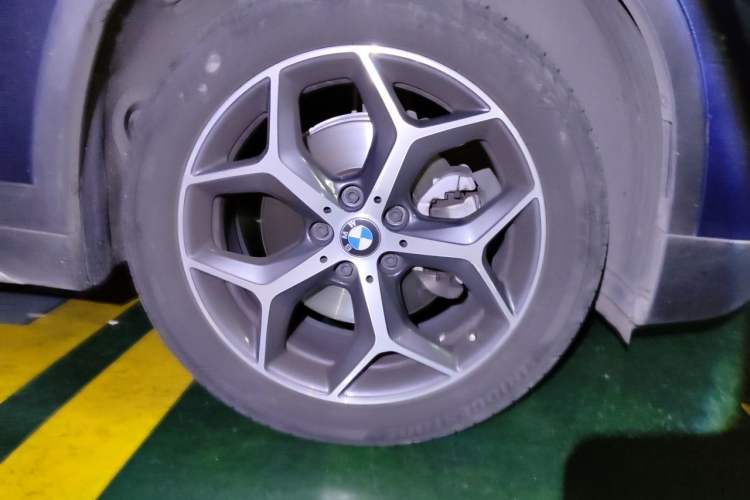 Used BMW X1 2019 sDrive18Li Premium Edition Right Front Wheel Hub
